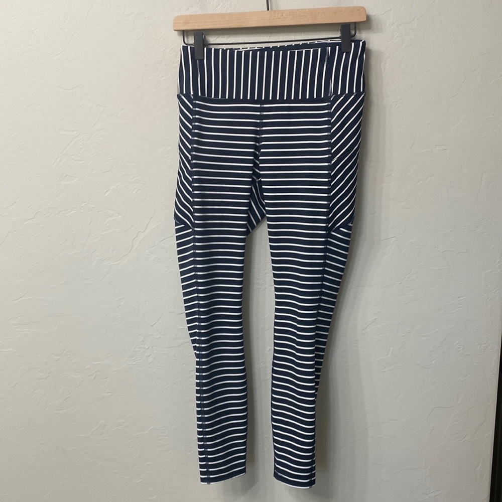 Athleta blue and white striped crop leggings size small